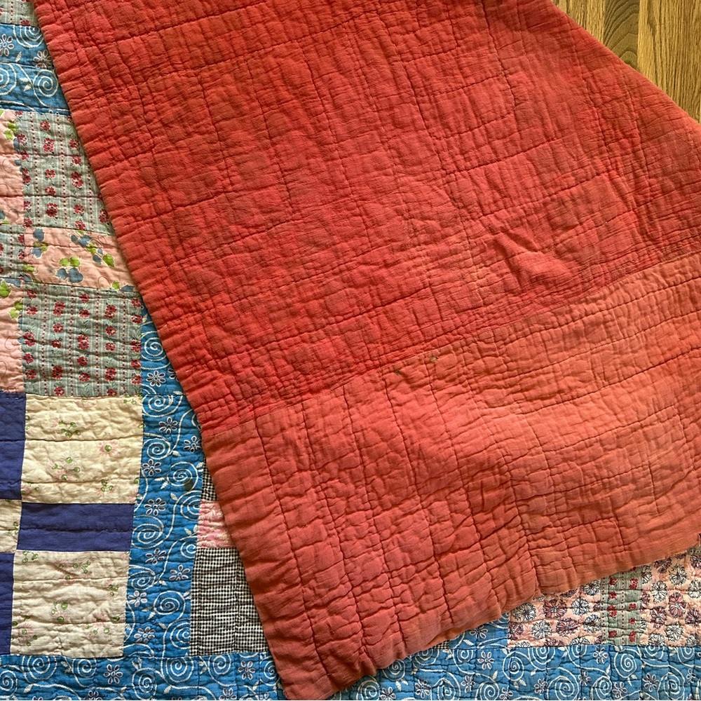 Patchwork Quilt with Multicolor Design - Picture 5 of 8
